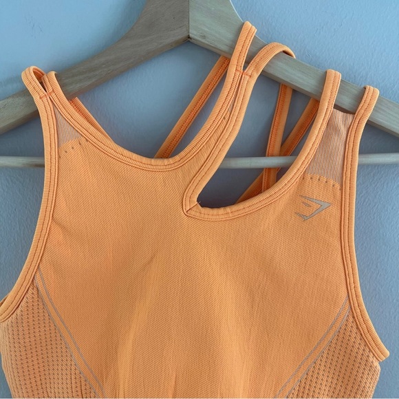 !SOLD! GYMSHARK Neon Orange Ultra Seamless Asymmetrical Workout Sports Bra - Picture 2 of 9